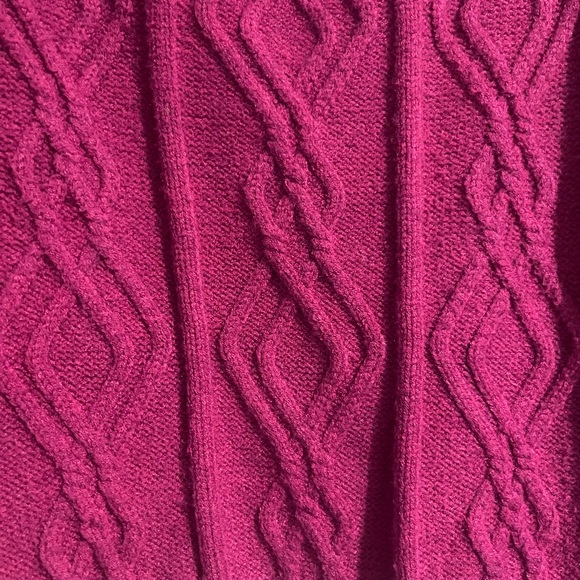 Lulu’s Magenta Cable Knit Cropped Sweater Top - Picture 5 of 7